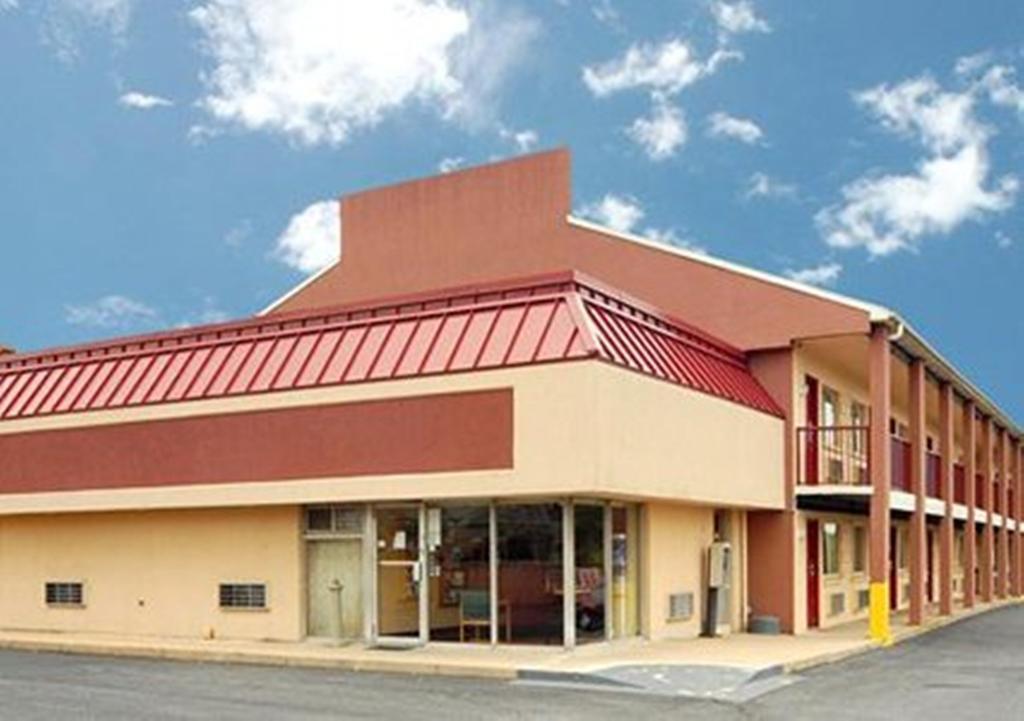 Econo Lodge Northeast Reading Eksteriør billede