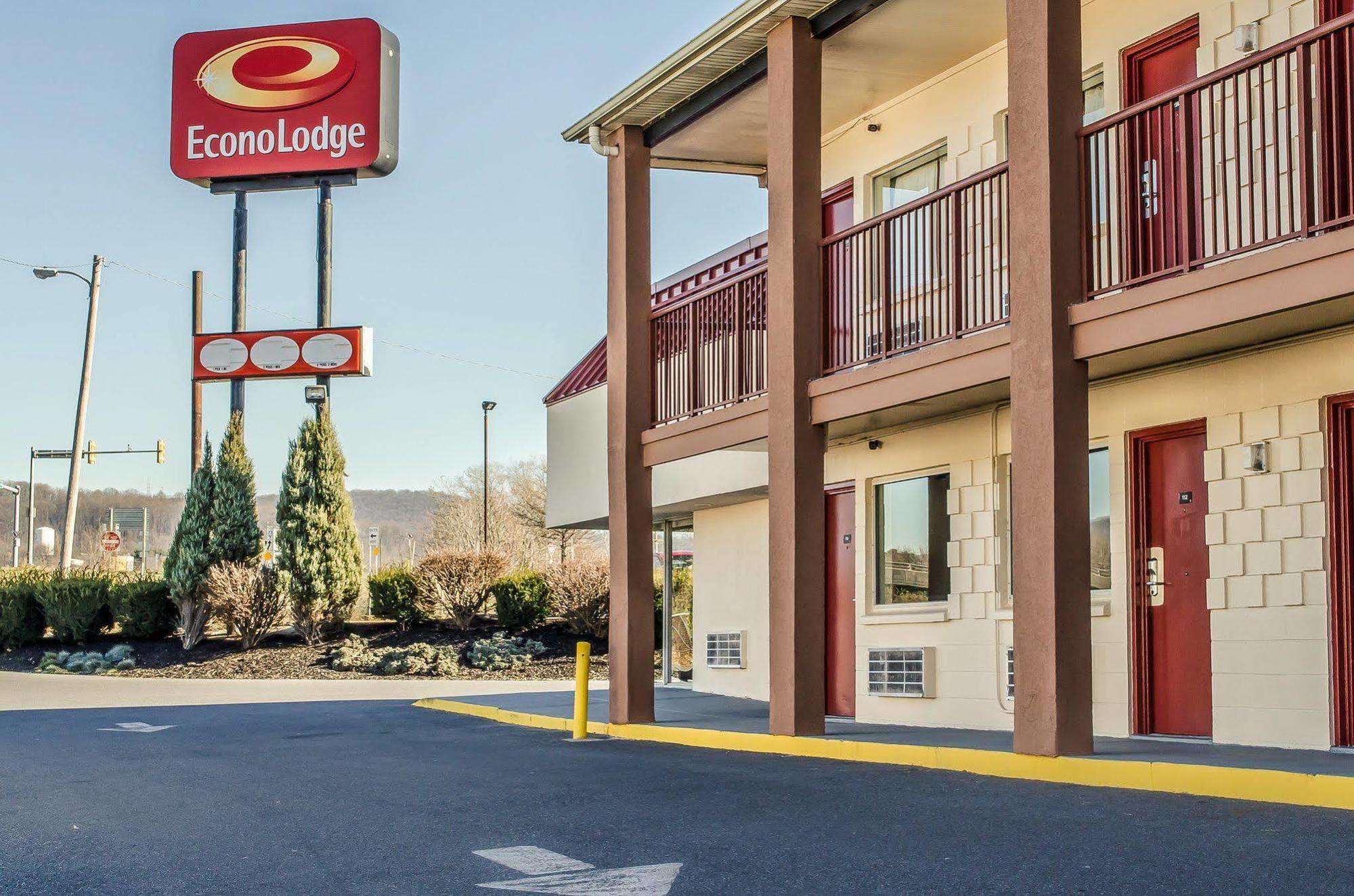 Econo Lodge Northeast Reading Eksteriør billede